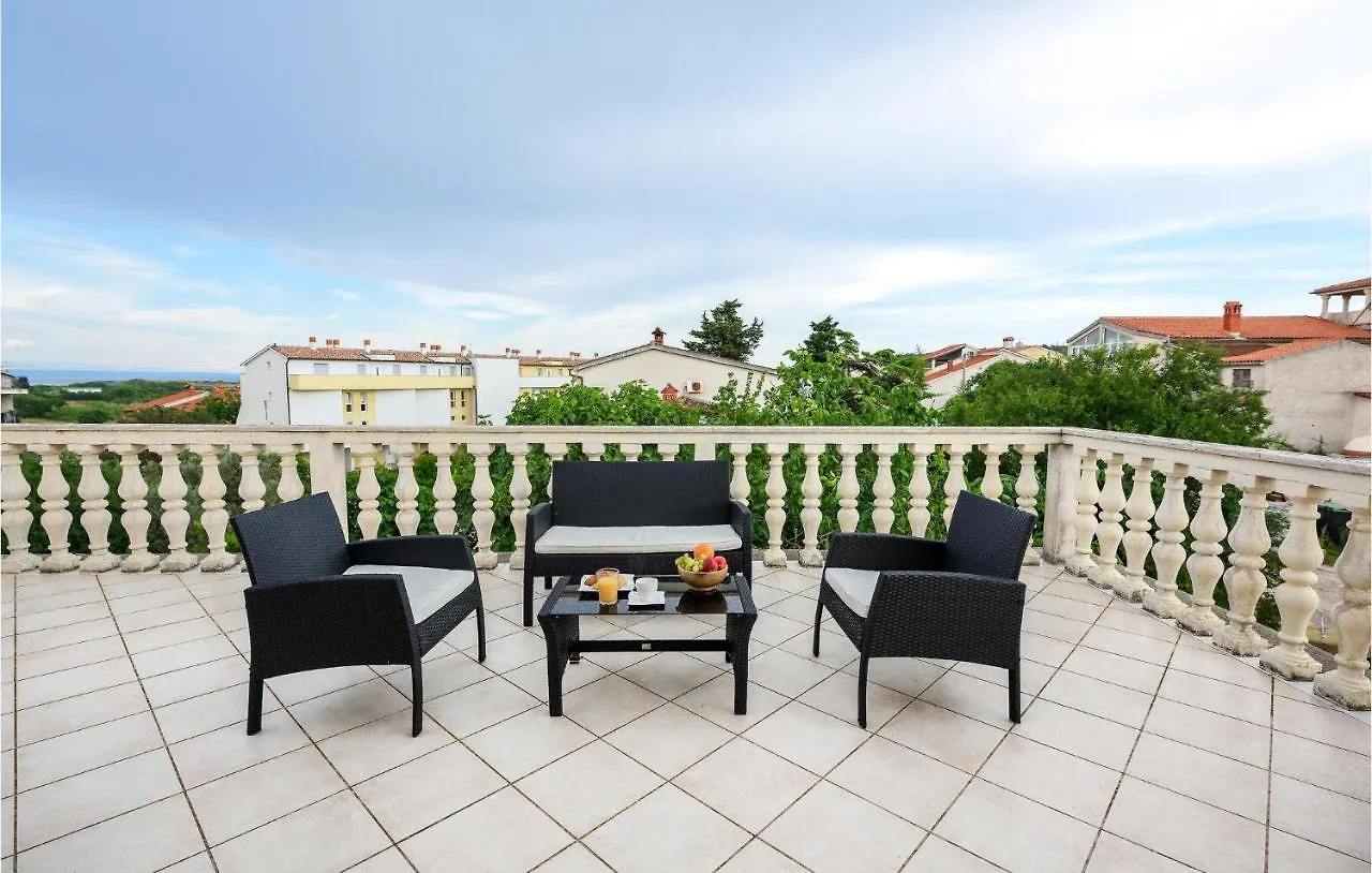 3 Bedroom Cozy Home In Liznjan 0*,  Croatia