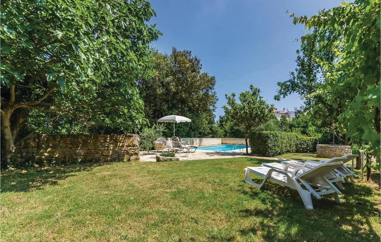 3 Bedroom Cozy Home In Ližnjan
